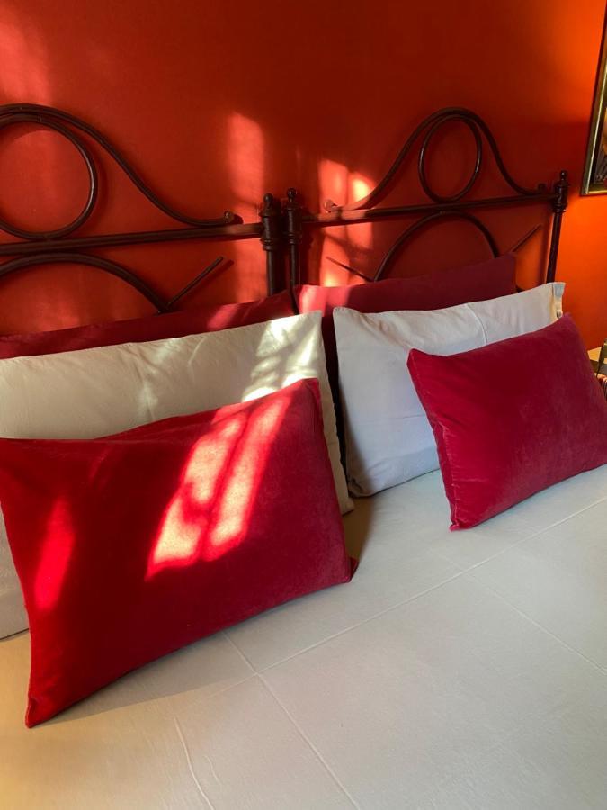 B&B Binot Карманьйола Екстер'єр фото